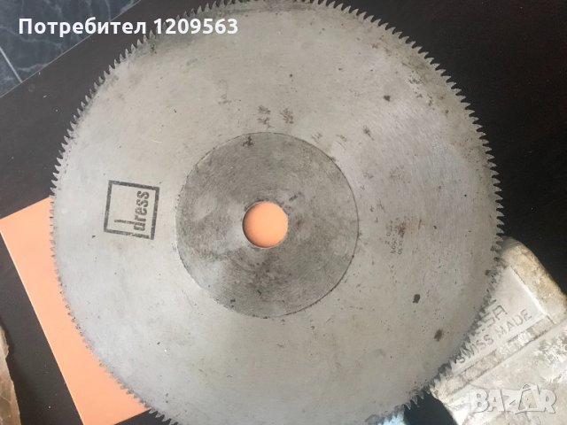 Нов Немски циркуляр на DRESS 300x3x30, снимка 2 - Стругове - 26121983