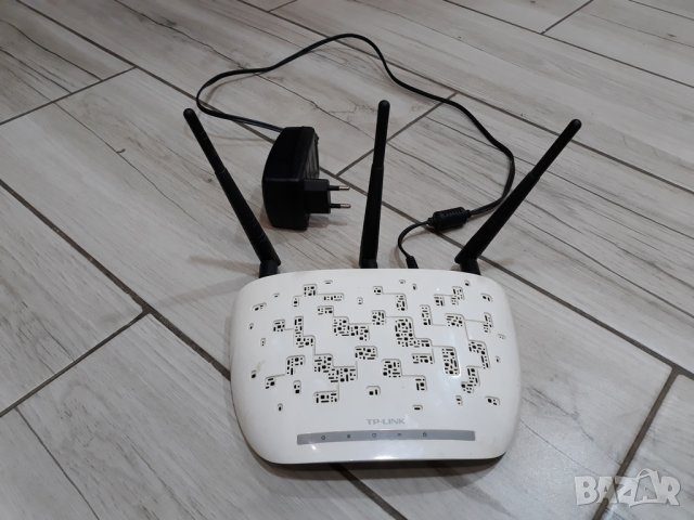 Лот от безжични Рутери за интернет, снимка 2 - Рутери - 24035489