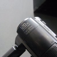 Видеокамера Sony HandyCam , снимка 3 - Камери - 19320249