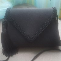 Черна стилна чантичка, снимка 1 - Чанти - 21641193