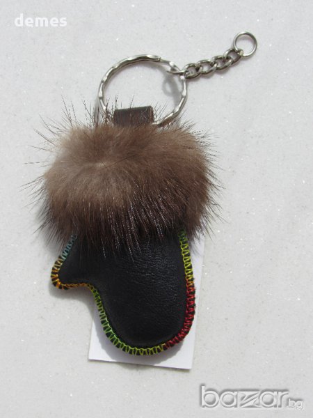 Кожен ключодържател-ръкавичка от Монголия, нов, снимка 1