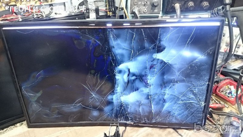 LE-32D7 СЪС СЧУПЕНА МАТРИЦА, снимка 1