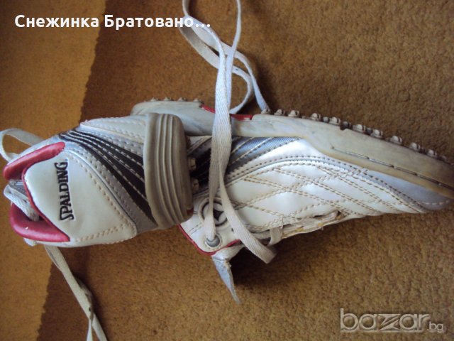 Детски футболни обувки Spalding , снимка 2 - Детски маратонки - 18913363