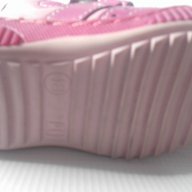 Бебешки обувки за момиче от естествена кожа с лепенки, ортопедични, снимка 2 - Бебешки обувки - 9897571