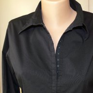 Черна риза с малки дантелки - М, снимка 1 - Ризи - 12704100
