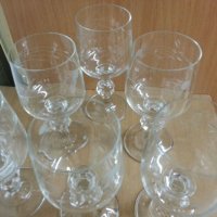 Кристални чаши за вино гравирани, снимка 2 - Антикварни и старинни предмети - 22743917