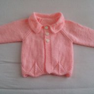 Ръчно плетена бебешка жилетка, снимка 2 - Жилетки и елечета за бебе - 16391446