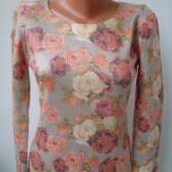 Нова блузка на цветя - Л размер, снимка 1 - Блузи с дълъг ръкав и пуловери - 13908312