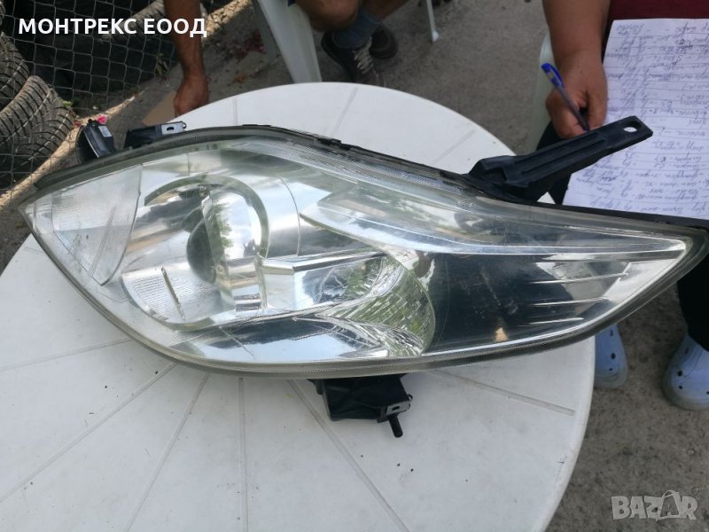 Ляв фар Мазда Примаси / Mazda Premacy, снимка 1