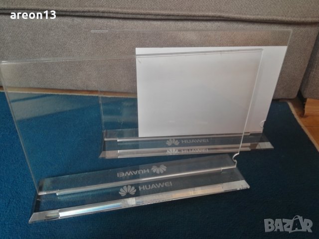 Huawei рекламни стойки