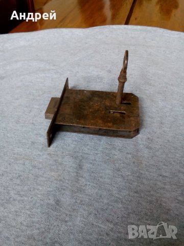 Старинна брава #4