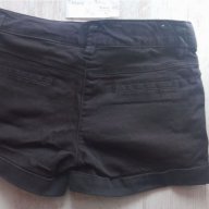 Къси панталони, снимка 1 - Къси панталони и бермуди - 17753896