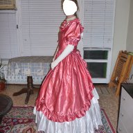 Бална рокля във викториански стил в розово и бяло, снимка 3 - Рокли - 11690524