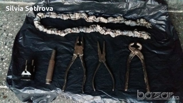 3 БР. КЛЕЩИ И ВЕРИГА ЗА ЗАКЛЮЧВАНЕ, снимка 1