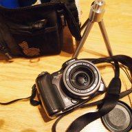 Canon Powershot S3 Is, с чантичка и стойка Hama. Като нов. , снимка 3 - Фотоапарати - 9269061
