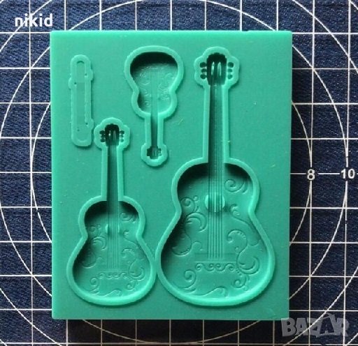 3 изрисувани китари китара силиконов молд форма декорация торта фондан шоколад и др, снимка 1