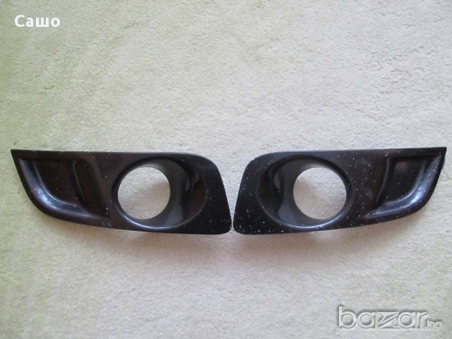 Решетки в бронята, с дупки за халогени Рено / Renault