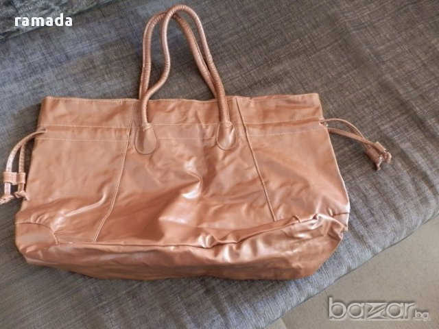 нова светло кафява чанта, снимка 2 - Чанти - 11494541