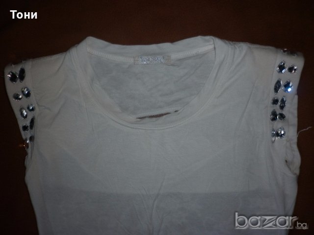 Бяла блуза с пайети и дантелен гръб , снимка 3 - Корсети, бюстиета, топове - 18565788