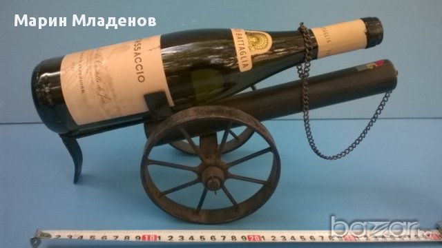 Оръдие-метална стойка за вино, снимка 1 - Антикварни и старинни предмети - 15972076