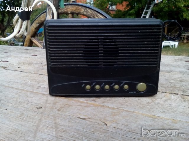 Радиочасовник, снимка 5 - Антикварни и старинни предмети - 19359991