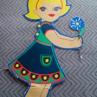 Стара картонена кукла, снимка 2 - Други ценни предмети - 25159697