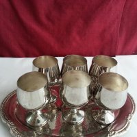 Посребрени чашки за ракия с поднос, снимка 5 - Антикварни и старинни предмети - 20696631