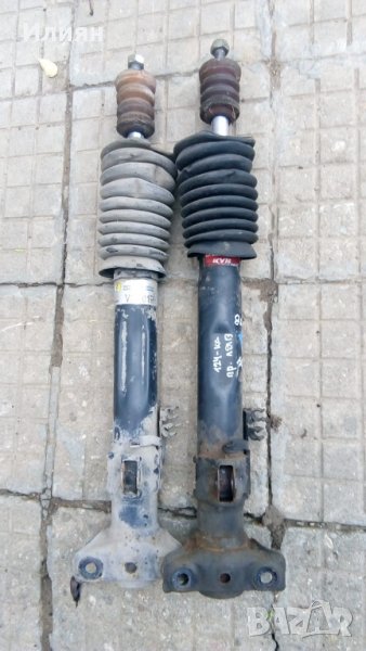 Предни амортесьори за Мерцедес 124, снимка 1