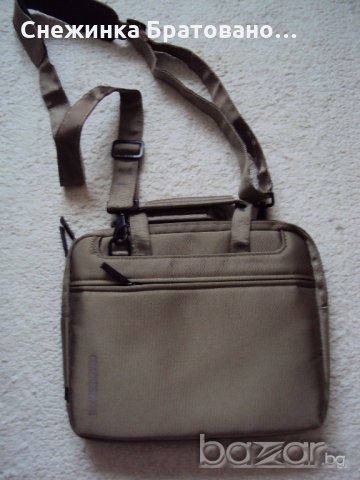 Маркова чанта за таблет или лаптоп, снимка 1 - Лаптоп аксесоари - 19820273