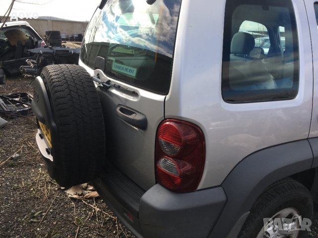 Джип  Jeep Cheroki Чероки, снимка 4 - Автомобили и джипове - 21573815