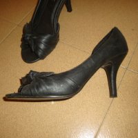 Летни черни обувки на ток, снимка 2 - Дамски обувки на ток - 21723189