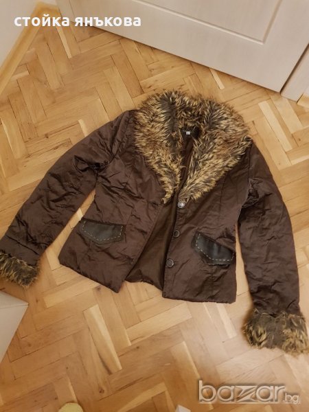 Продавам тъмно кафяво яке с пухена яка, снимка 1