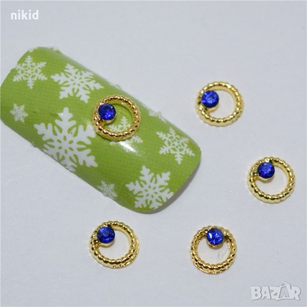 фино кръгче златисто с тъмно синьо камъче бижу декорация за нокти маникюр, снимка 1