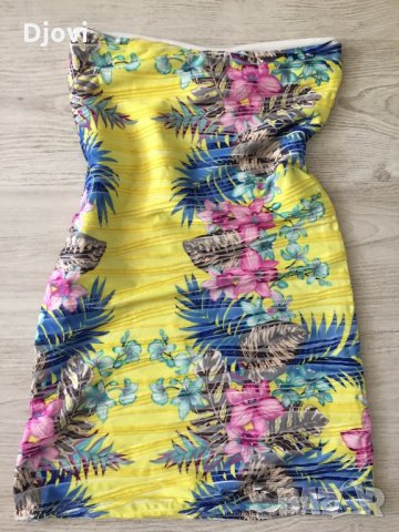 Флорална секси рокля