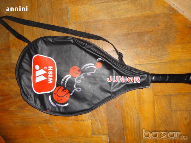 продавам  ракета  за тенис   със калъф, снимка 1 - Тенис - 14067117