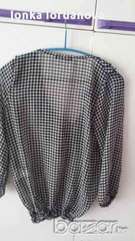 Маркова ефирна блуза черно и бяло, размер М-Л, снимка 4 - Блузи с дълъг ръкав и пуловери - 18055513