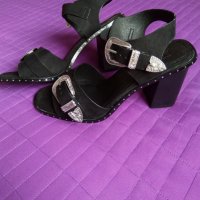 НАЛИчНИ АСОС Черни дамски сандали на ток катарами 37  номер от Англия, снимка 1 - Сандали - 20427873