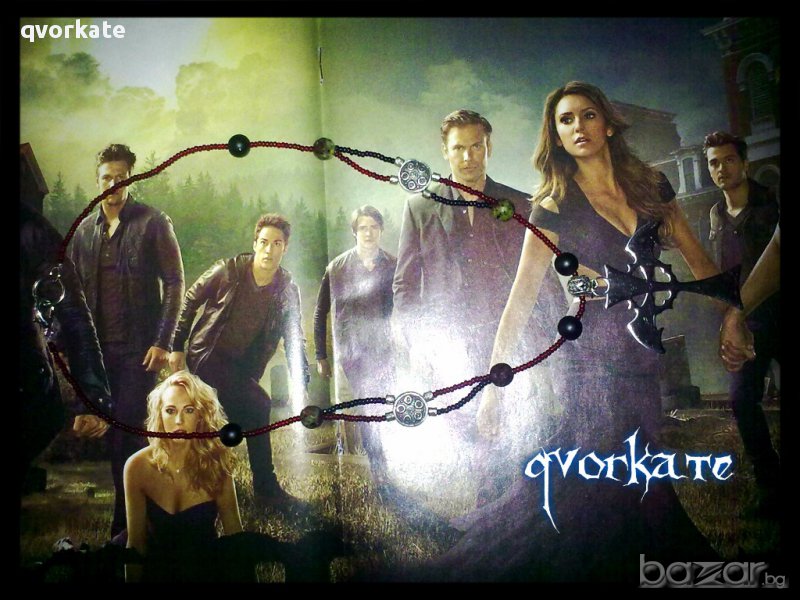 Колие вампирски кръст, снимка 1