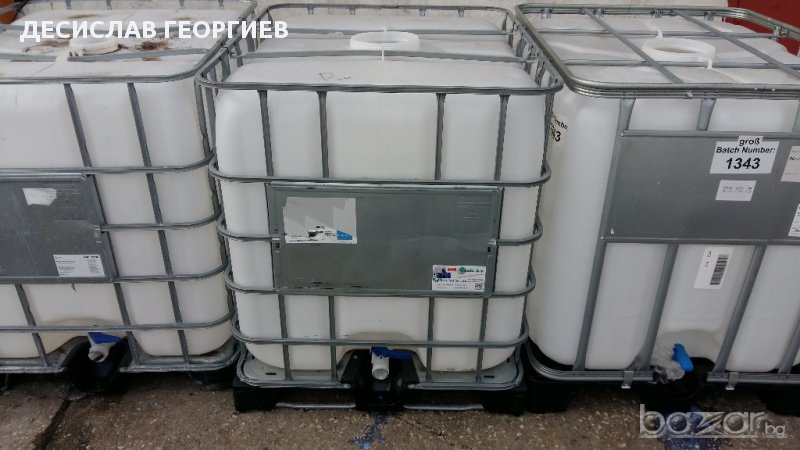 Продавам цистерни 1тон в комплект с метален кош , снимка 1