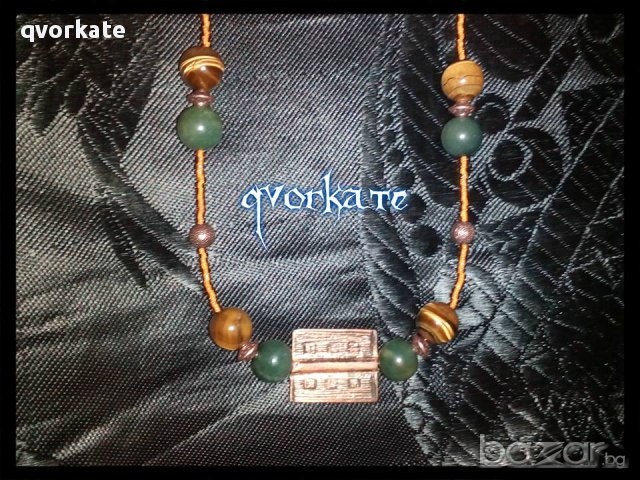 Колие с плочка, снимка 2 - Колиета, медальони, синджири - 16237508