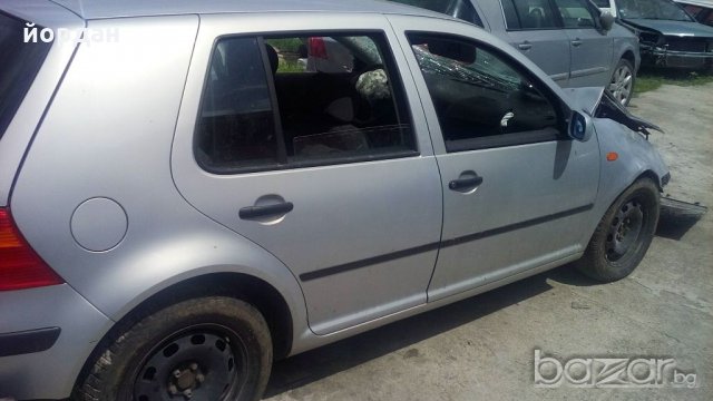 фолсваген голф 4 1.4 16v само на части, снимка 3 - Автомобили и джипове - 18705927