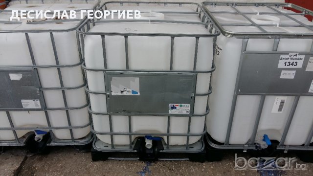 Продавам цистерни 1тон в комплект с метален кош 