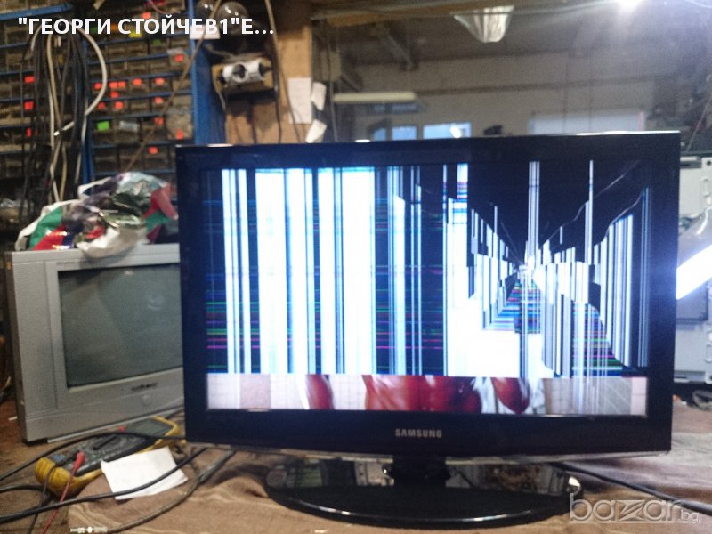 LE26C450E1W СЪС СЧУПЕН ПАНЕЛ, снимка 1