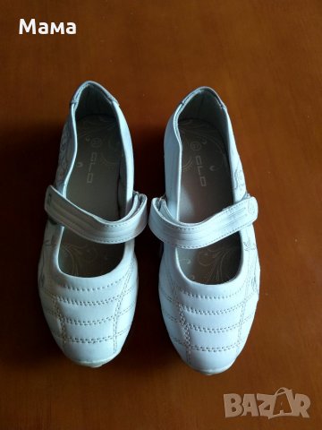 Обувки - НОВА ЦЕНА!!!, снимка 1 - Дамски ежедневни обувки - 25712955