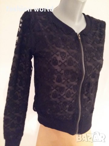 Черна дантелена жилетка, снимка 3 - Жилетки - 23510123