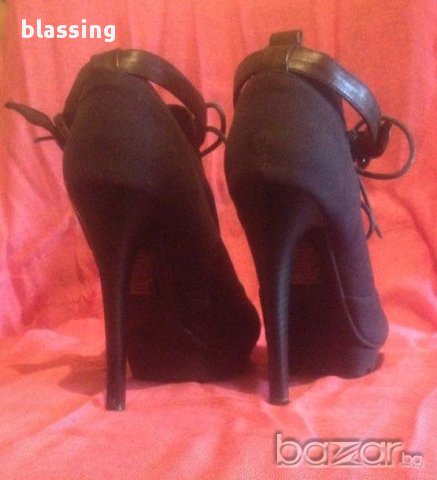 Боти Laura Biagiotti, снимка 2 - Дамски боти - 16606742