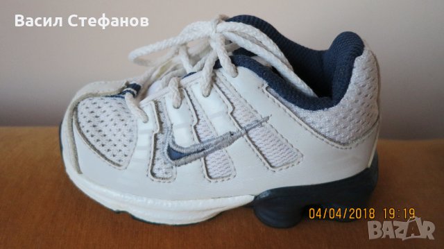 Детски маратонки Nike, снимка 2 - Детски маратонки - 21754297