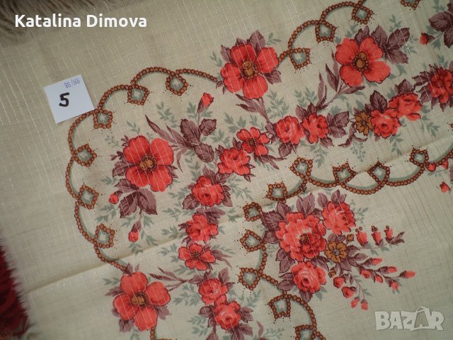 Продавам шалове, красиви, квадратни,нови, снимка 7 - Шапки - 23075590