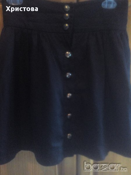 Модерна черна къса пола с набор., снимка 1