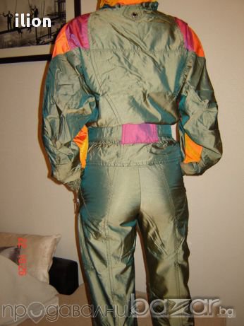 - Spyder - Оригинален ски екип - Поемам пощенските!, снимка 2 - Спортни екипи - 10622241